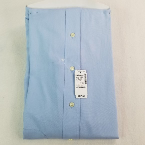 NWT Jos. A. Bank Light Blue Button-Down Collar Men’s Traveler's Collection Shirt - Picture 2 of 4